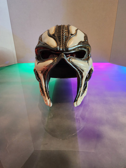 Biomechanical Assault Helmet – Wearable Cosplay STL (Digital Download)