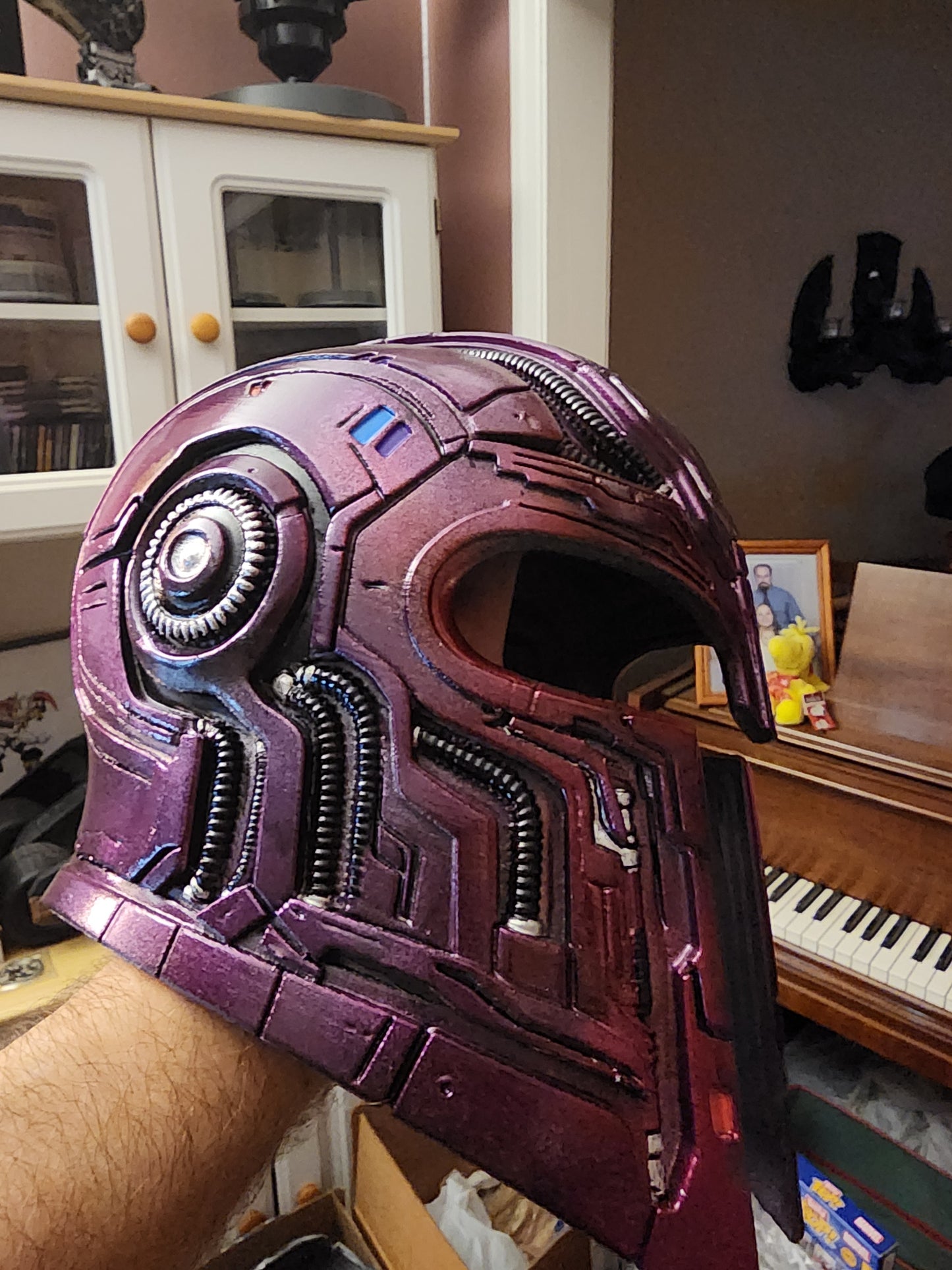 Cyberpunk Magneto Helmet – Wearable Cosplay STL (Digital Download)