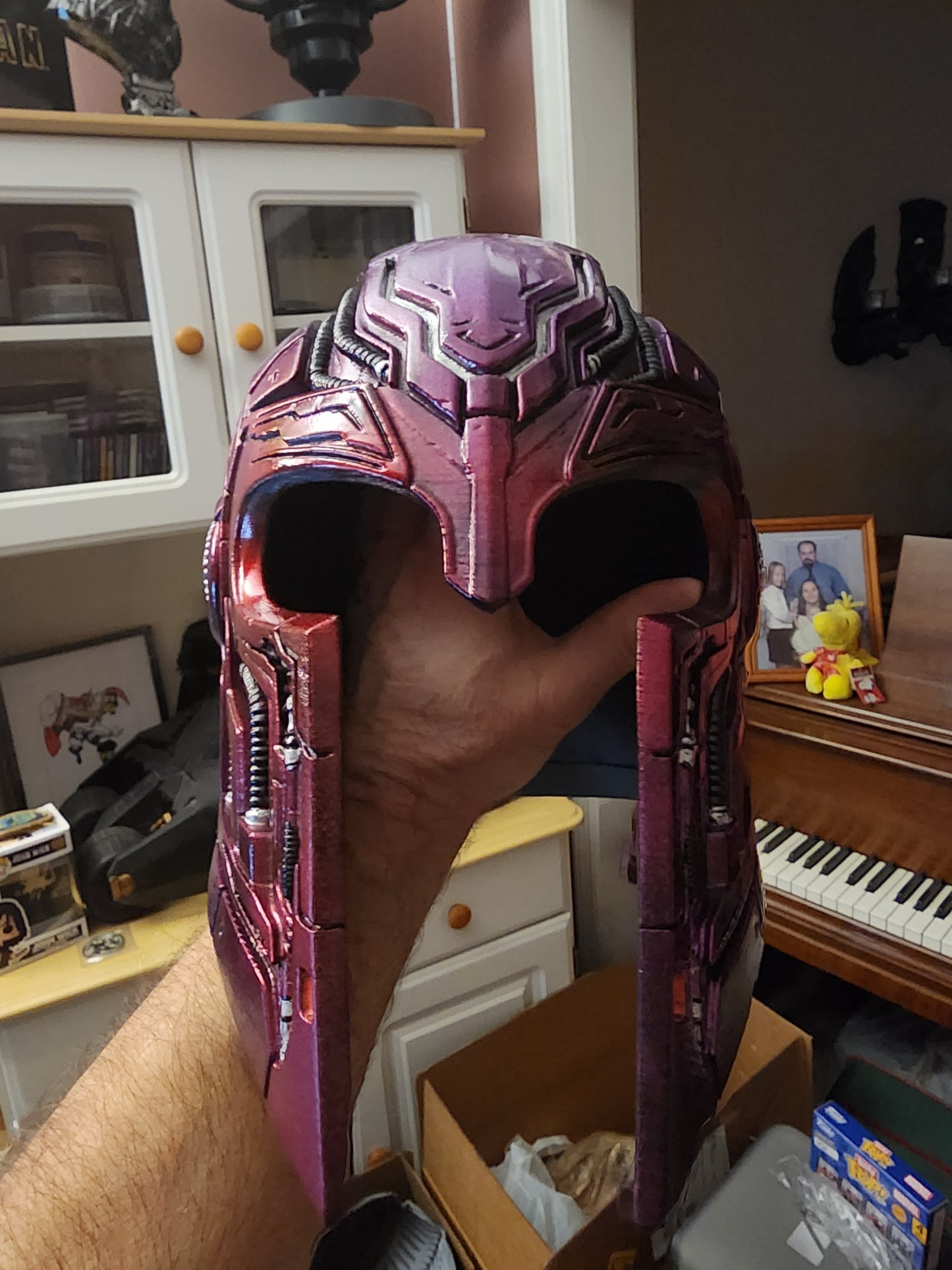 Cyberpunk Magneto Helmet – Wearable Cosplay STL (Digital Download)