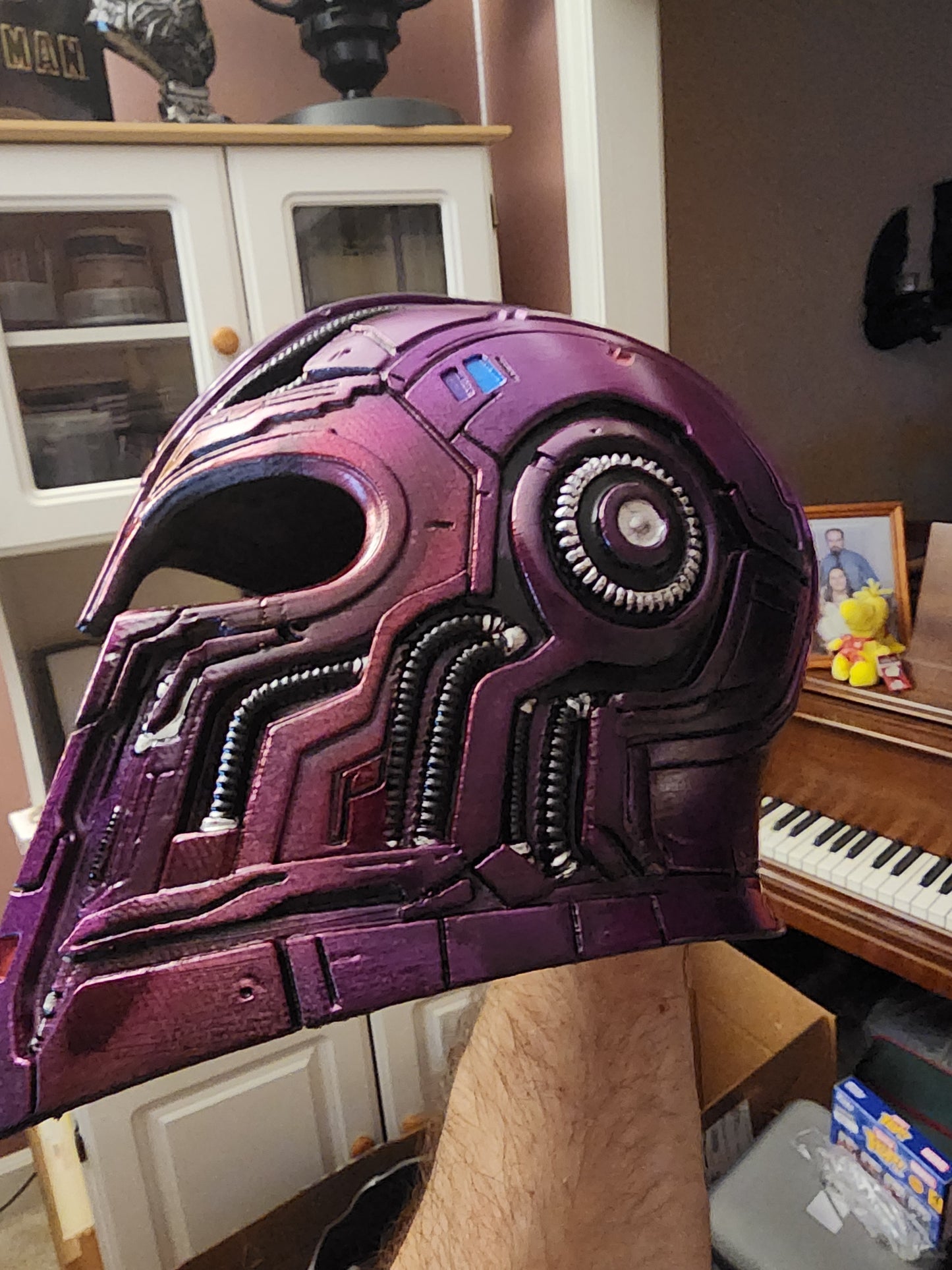 Cyberpunk Magneto Helmet – Wearable Cosplay STL (Digital Download)