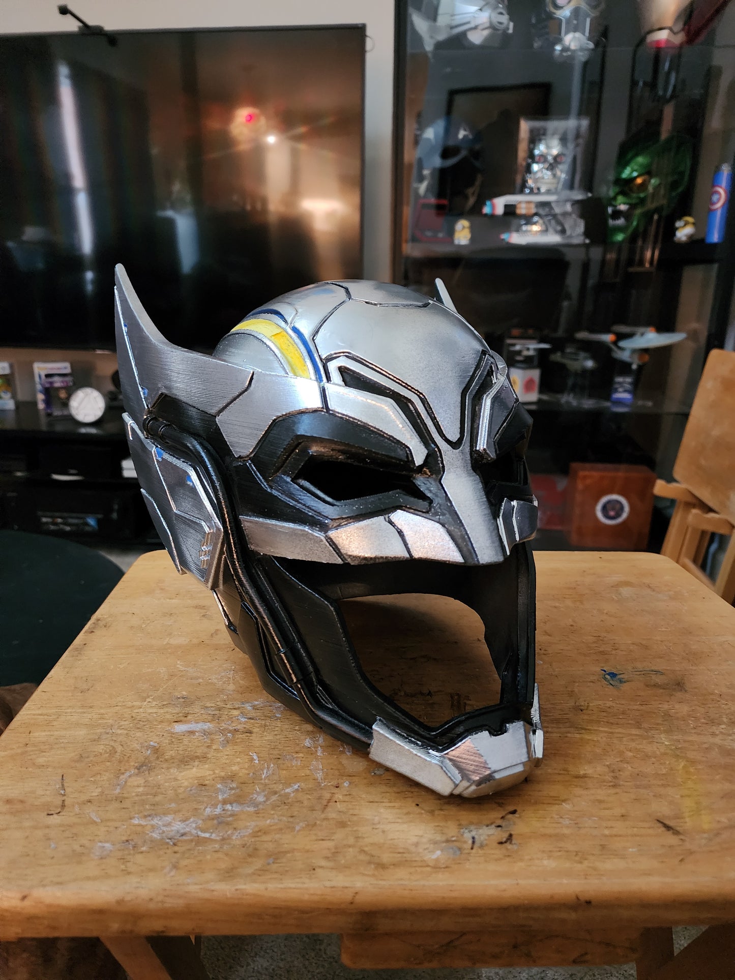 Cyberpunk Wolverine Helmet – Wearable Cosplay STL (Digital Download)