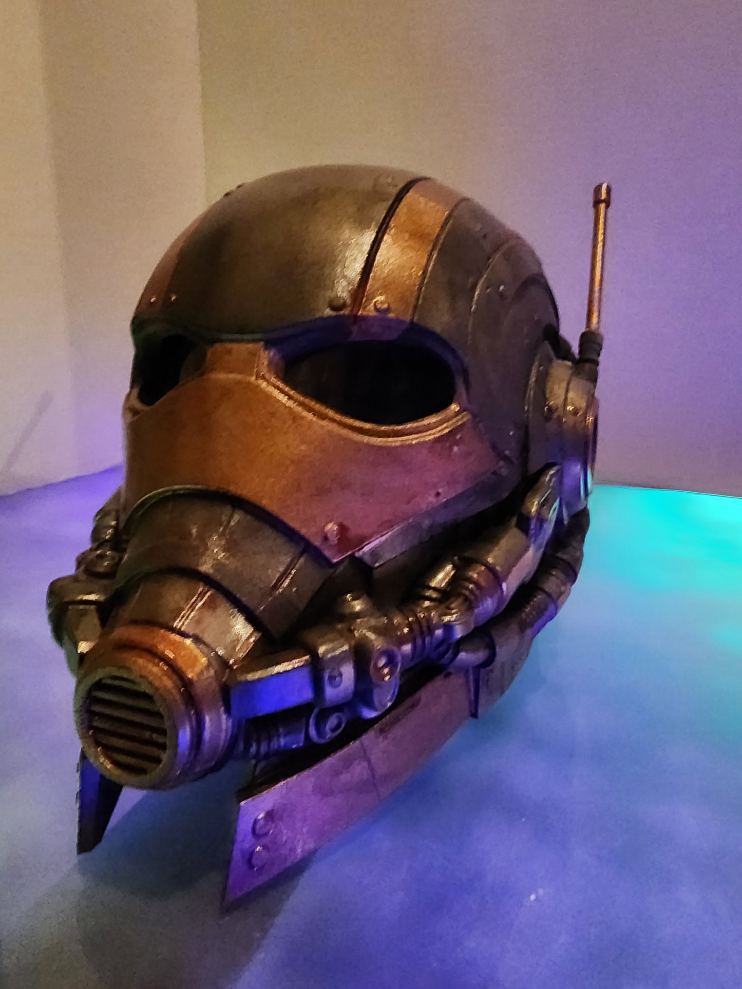 Fallout-Inspired AntMan Helmet – Wearable Cosplay STL File (Digital Download)