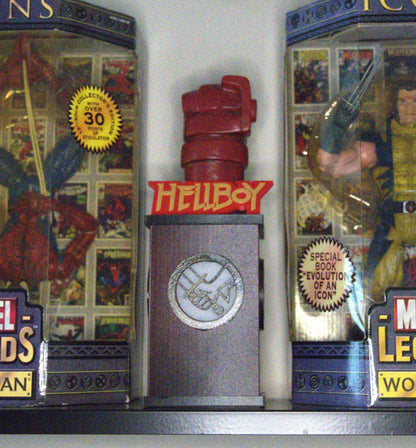 Holodex™ Mini - HB (Hellboy)